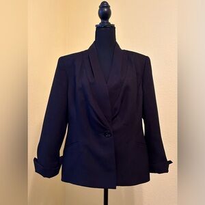 Kasper Black 2-Piece Pant Suit